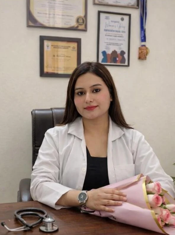 Dr. Raveena Yadav, Founder & Director